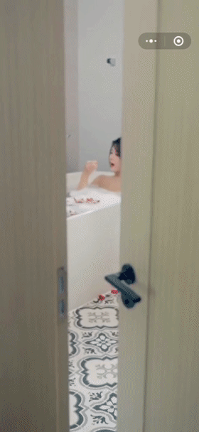 真人擦边小游戏挺进微信人气榜一 休闲新游周报(图3)