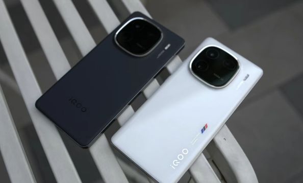 iQOO 15首发骁龙8E2游戏手机规则将被颠覆？(图1)