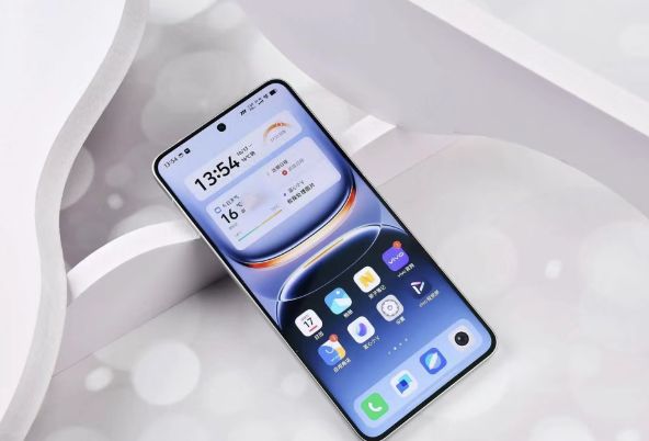 iQOO 15首发骁龙8E2游戏手机规则将被颠覆？(图3)