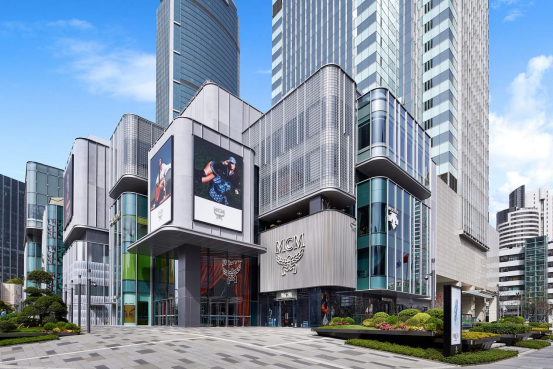 中信泰富广场×久事赛事再度携手 2026中国大奖赛官方纪念品商店焕新启幕(图3)