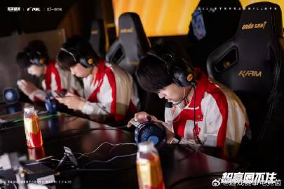 EWC决赛又一次打满BO7精彩巅峰对决展现中国电竞风采