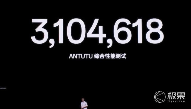 无限稳帧！最强游戏手机来了至尊双芯3999元起 真香…(图3)