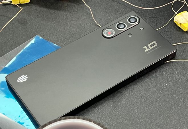 红魔10 Pro游戏手机入网全面屏+新骁龙+7000mAh超大电池(图7)