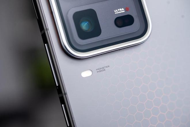 iQOO 15 Ultra评测：当下手机游戏玩家的不二之选(图3)